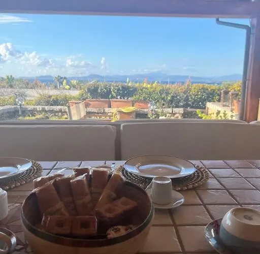 Sardegna: Vista Mare, Vicino